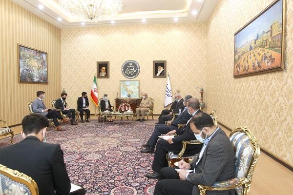 ایرانیان به همزیستی مسالمت‌آمیز اقوام و ادیان مختلف در کنار هم افتخار می‌کنند