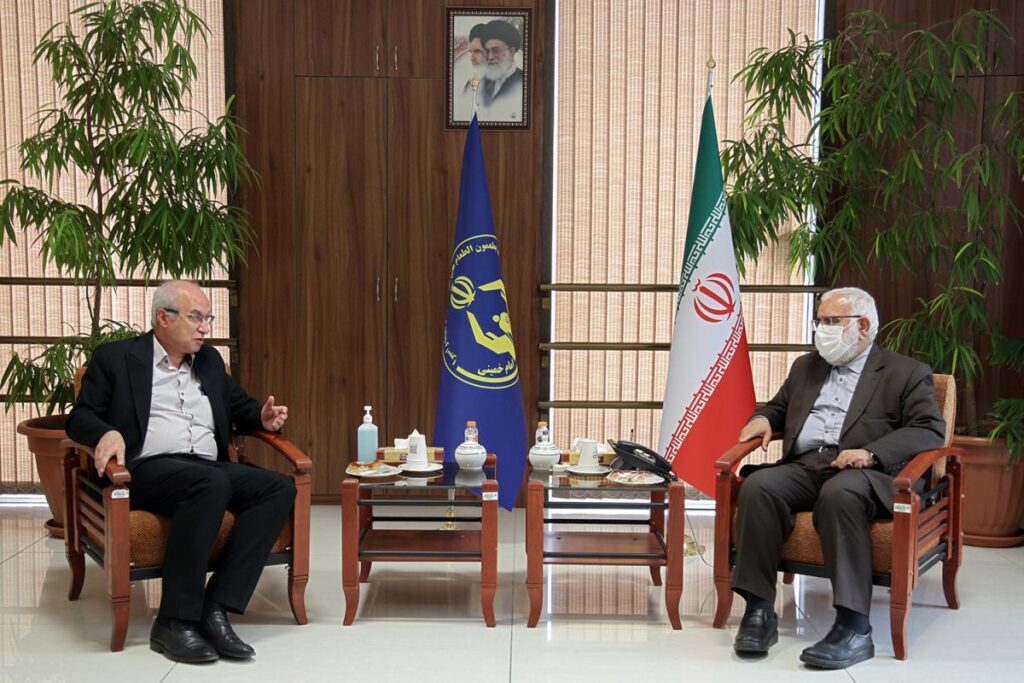 دیدار و گفت و گو نماینده ایرانیان کلیمی در مجلس شورای اسلامی با سید مرتضی بختیاری، ریاست کمیته امداد امام خمینی(ره)