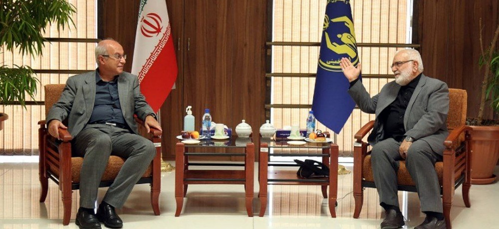 سید مرتضی بختیاری دیدار دکتر همایون سامه یح با جناب آقای سید مرتضی بختیاری، رئیس محترم کمیته امداد امام خمینی(ره)/عکس