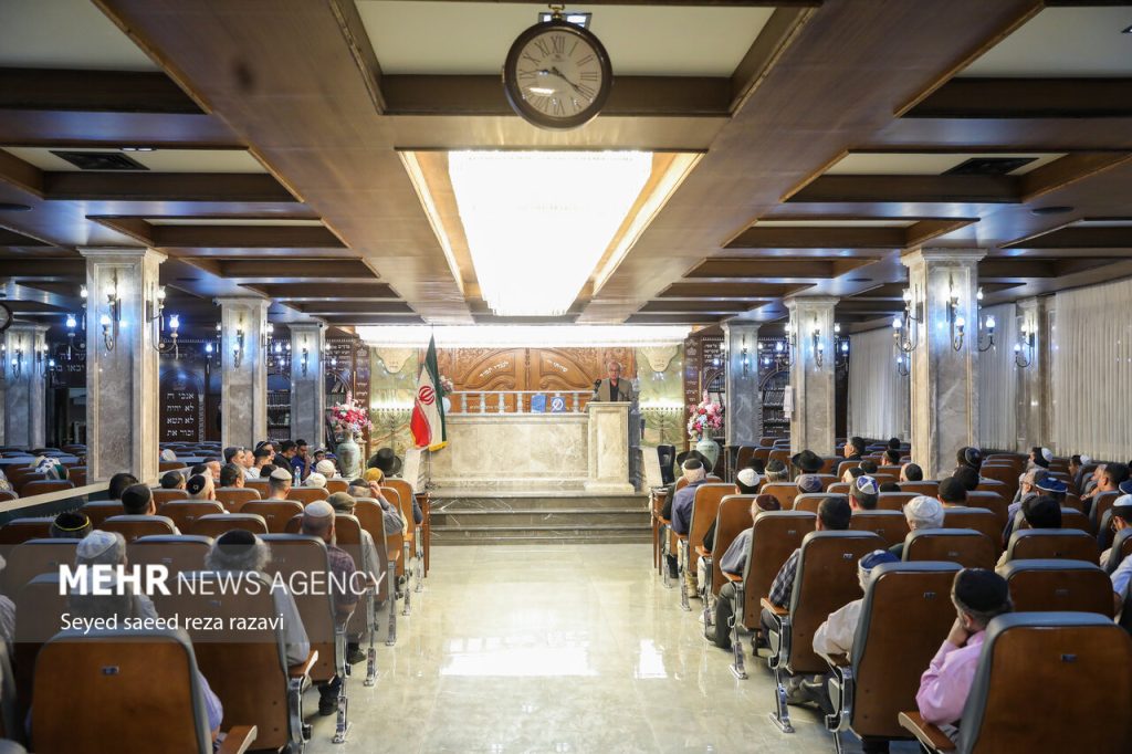 تجمع کلیمیان ایران در حمایت از رهبر معظم انقلاب و نیرو‌های مسلح